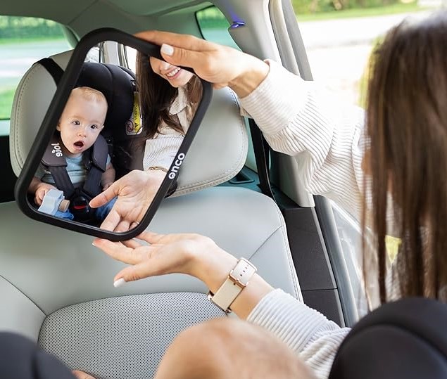 Espejos de seguridad ¿El complemento de la silla para auto? Es muy  importante la función del espejo retrovisor para ver a nuestro bebé en todo  momento.